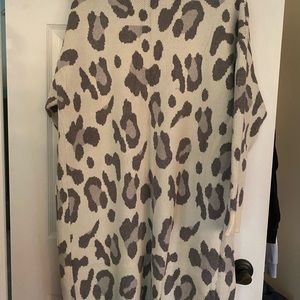 Pepper & Zoe Leopard Cardigan